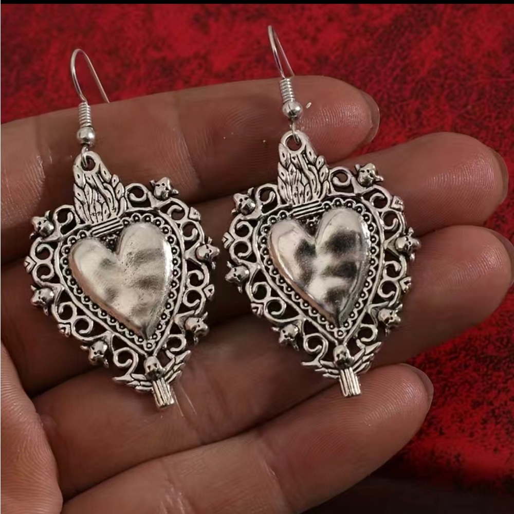 Vintage Ethnic Style Love Earrings with Angel tips!